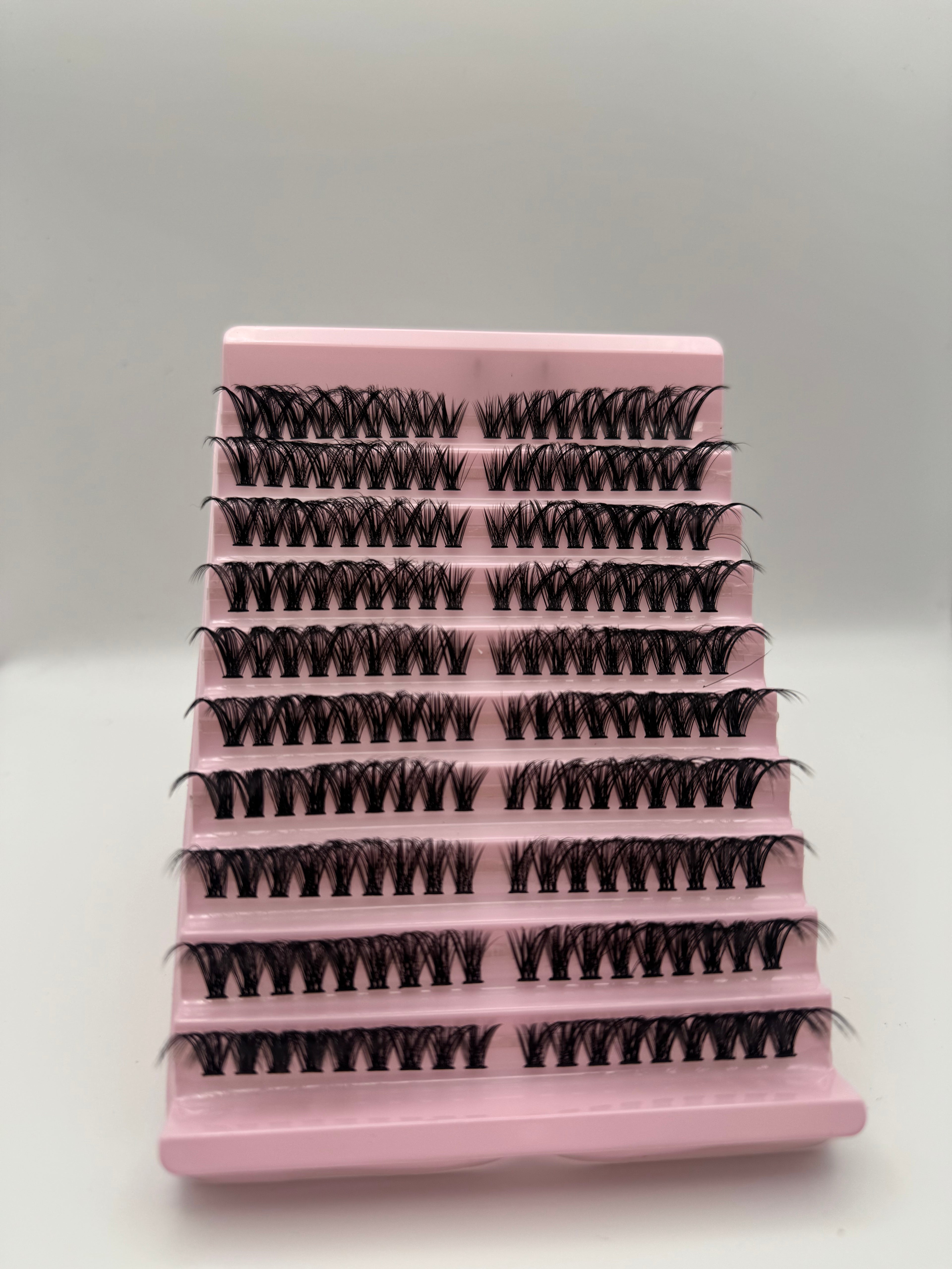 Wispy Lash Clusters